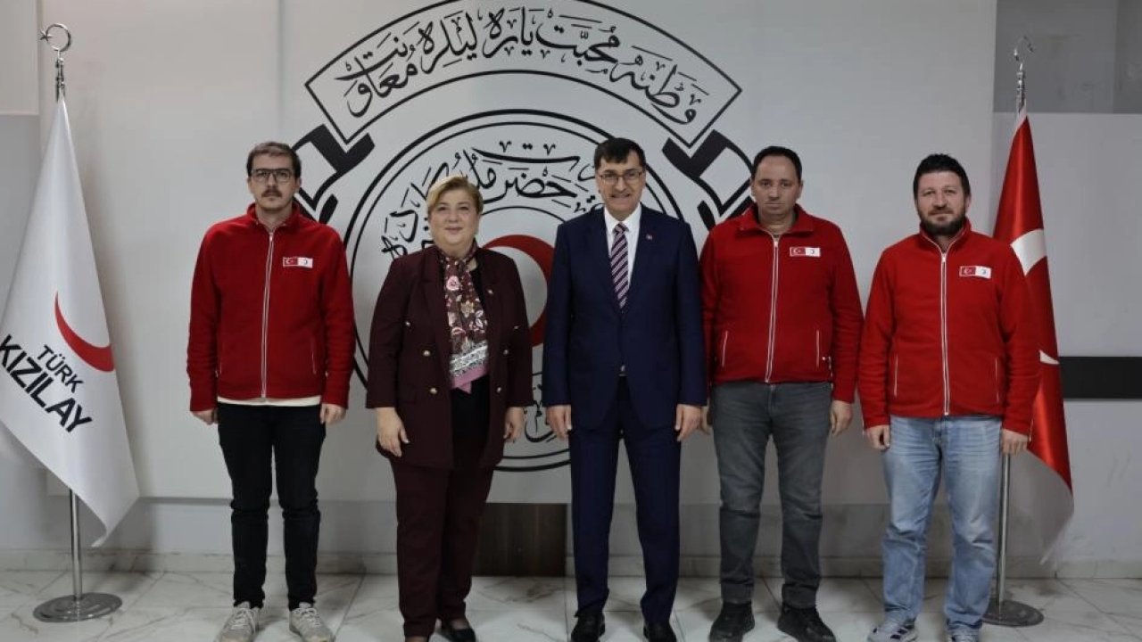 Başkan Kahveci'den Türk Kızılay Kütahya Şubesi’ne ziyaret