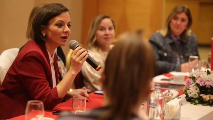 Başkan Kınay: Bu karanlıktan kadınlar çıkaracak