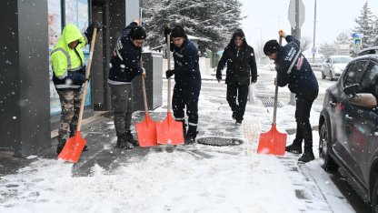 Bielcik Bozüyük’te karla mücadele çalışmaları başladı