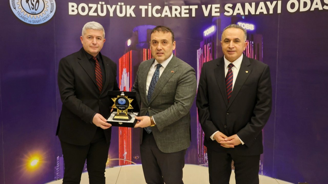 Bilecik Bozüyük'te vergi rekortmenlerine onurlandırıldı