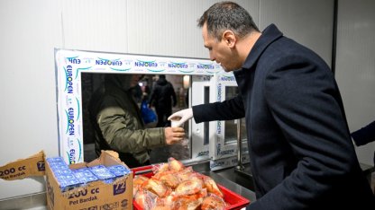 Bornova’da soğuk günlere karşı sıcak dayanışma