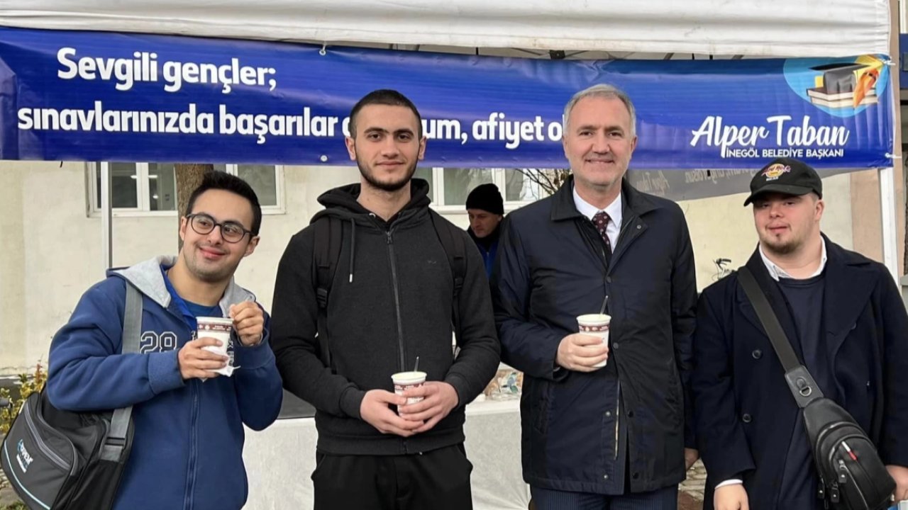 Bursa İnegöl'de öğrencilere sınav döneminde çorba ikramı