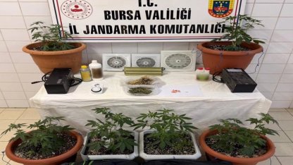 Bursa Nilüfer'de jandarmadan uyuşturucu operasyonu