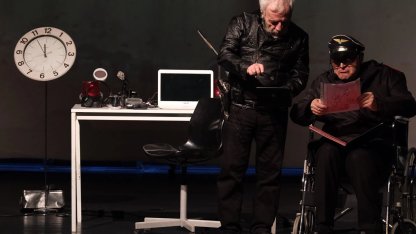 Bursa Yıldırım’da tiyatro gösterisiyle sanatseverler buluştu