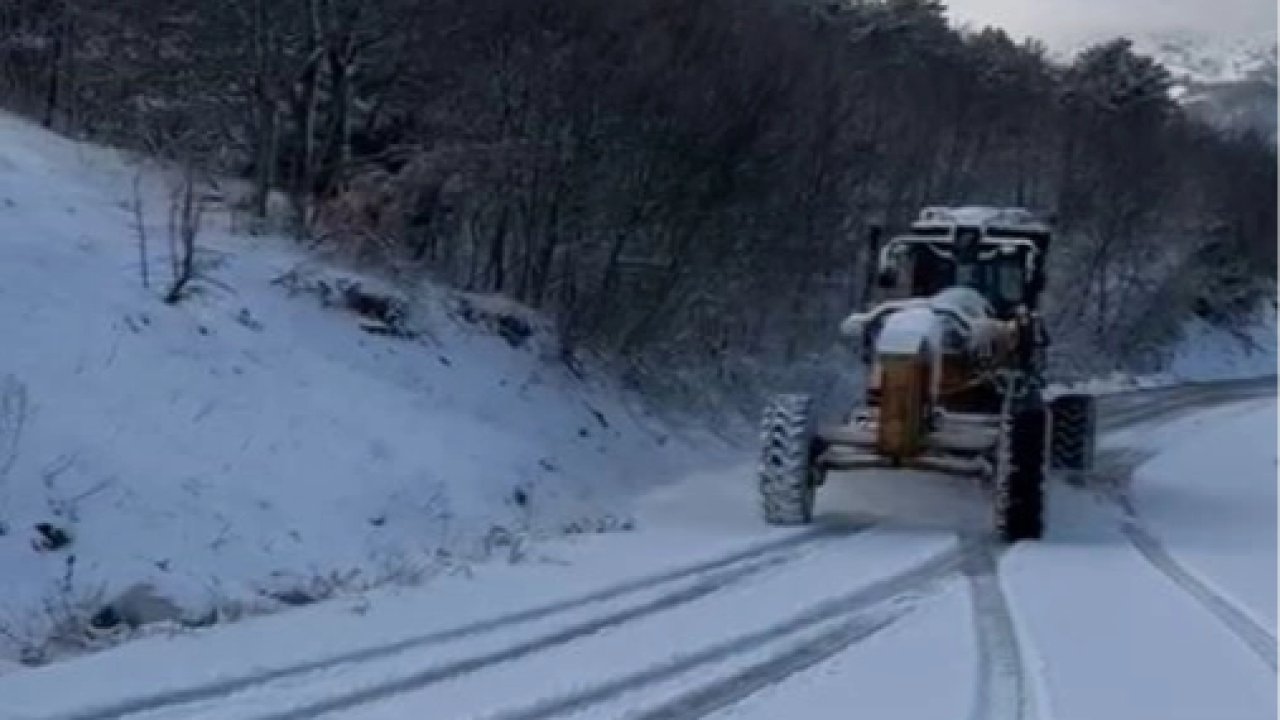 Bursa'da karla kaplı yollar Büyükşehir'le açılıyor