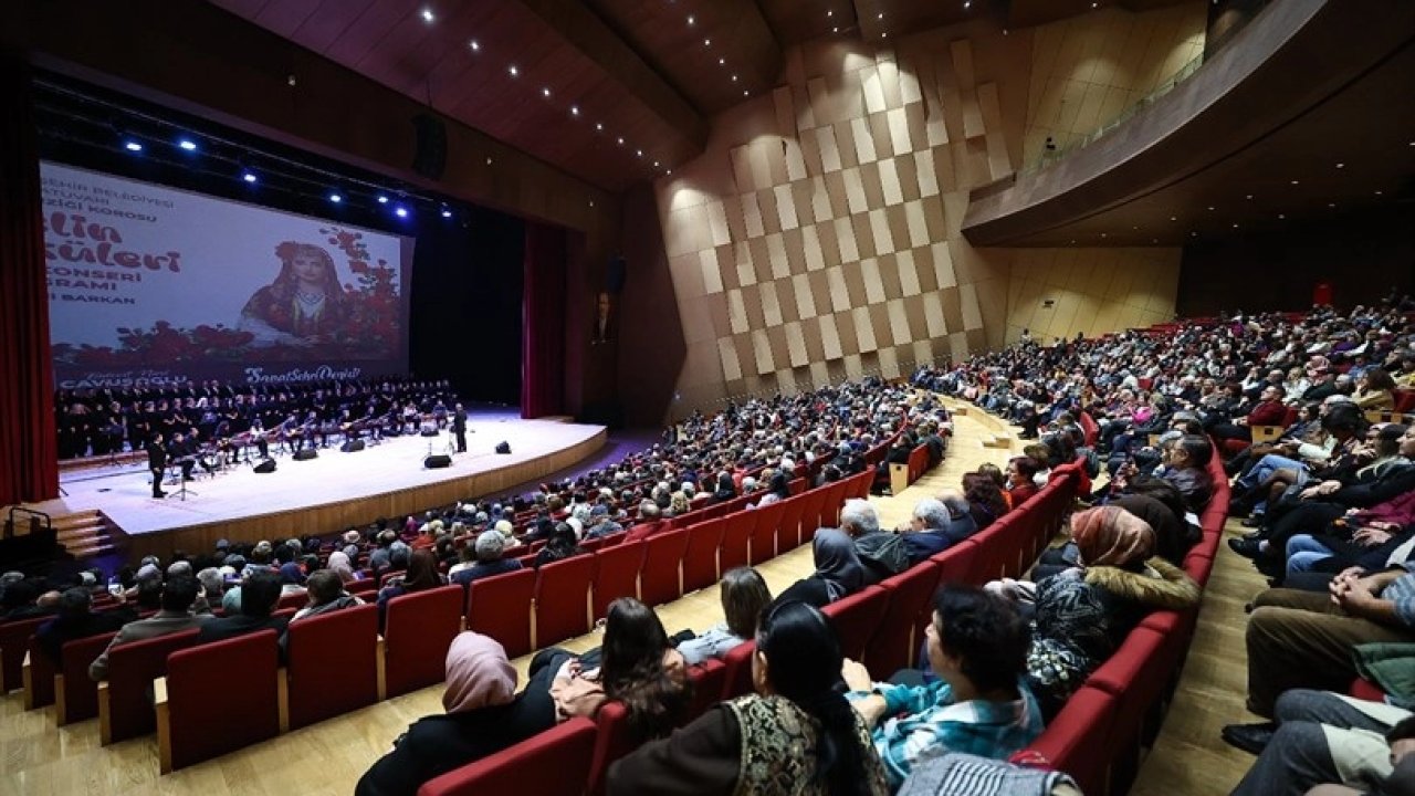Denizli’de ‘Gelin Türküleri’ konseri büyük beğeni topladı