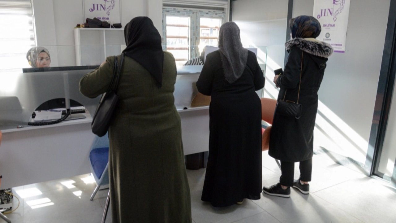 Diyarbakır'da 8 bin kadına JINKART dağıtıldı