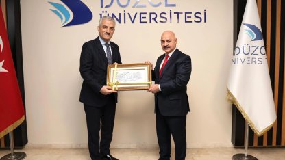 Düzce Valisi Makas’tan DÜ Rektörü Sözbir’e ziyaret