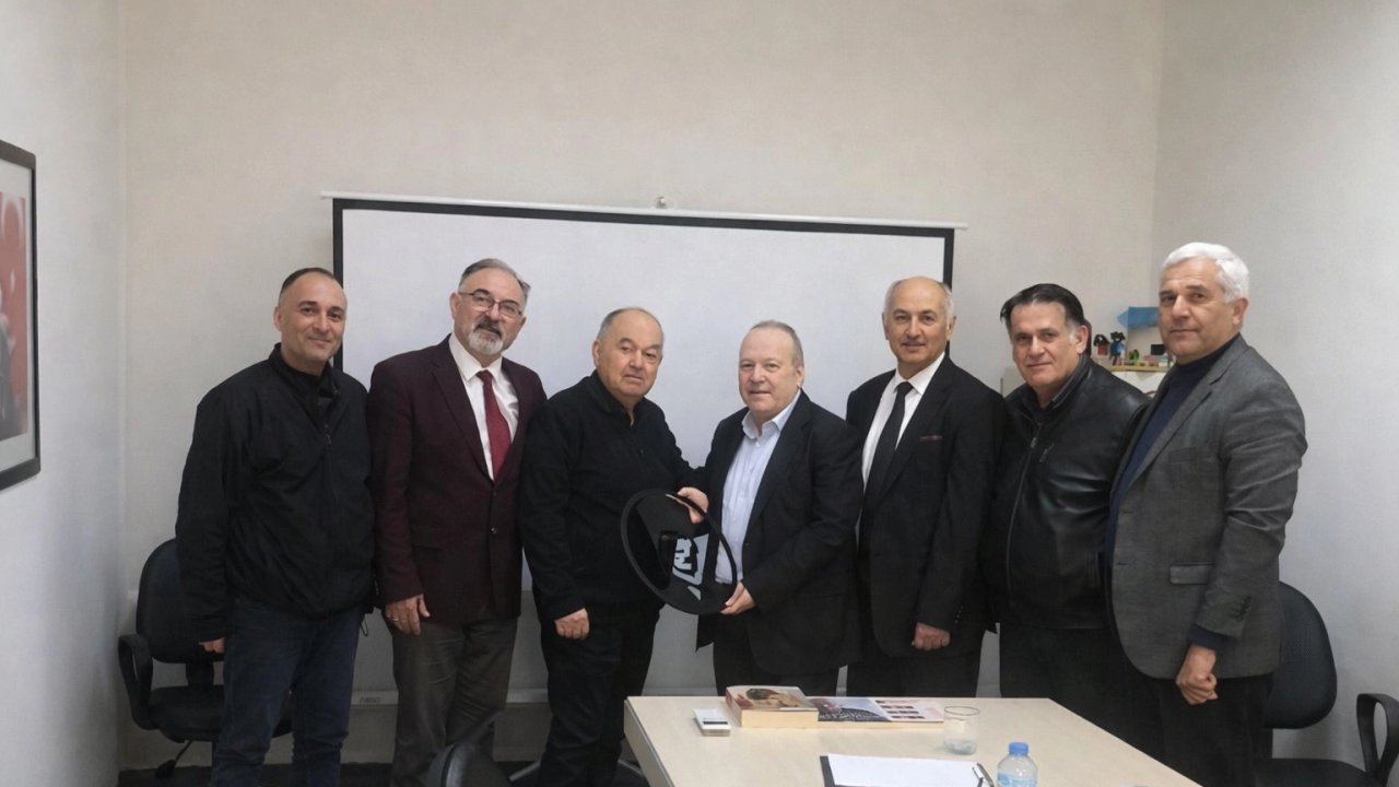 Eski Başkan Özfatura’dan İzmir için sert uyarılar