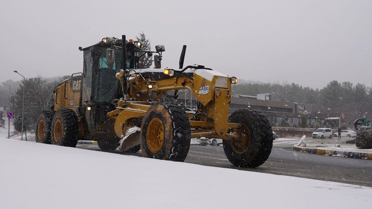 Gaziantep kar yağışına yönelik tüm aşamalarda sahada