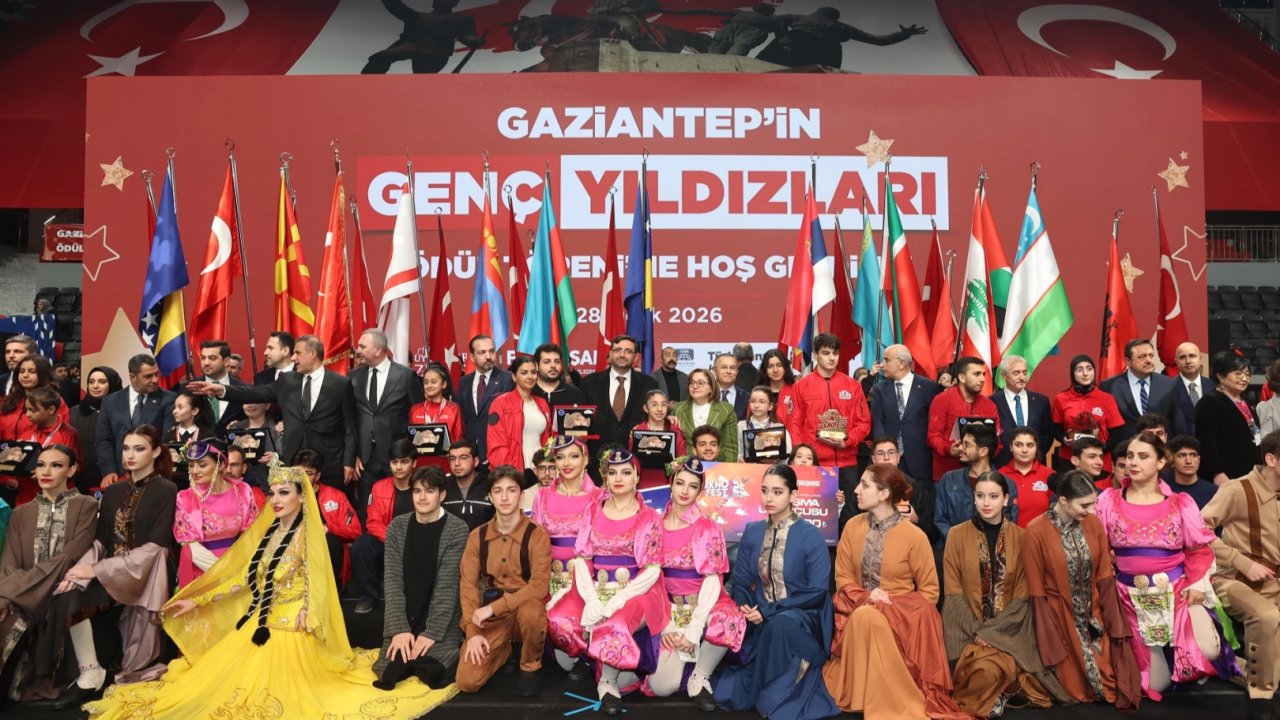 Gaziantep’in genç yıldızları ödüllerle onurlandırıldı