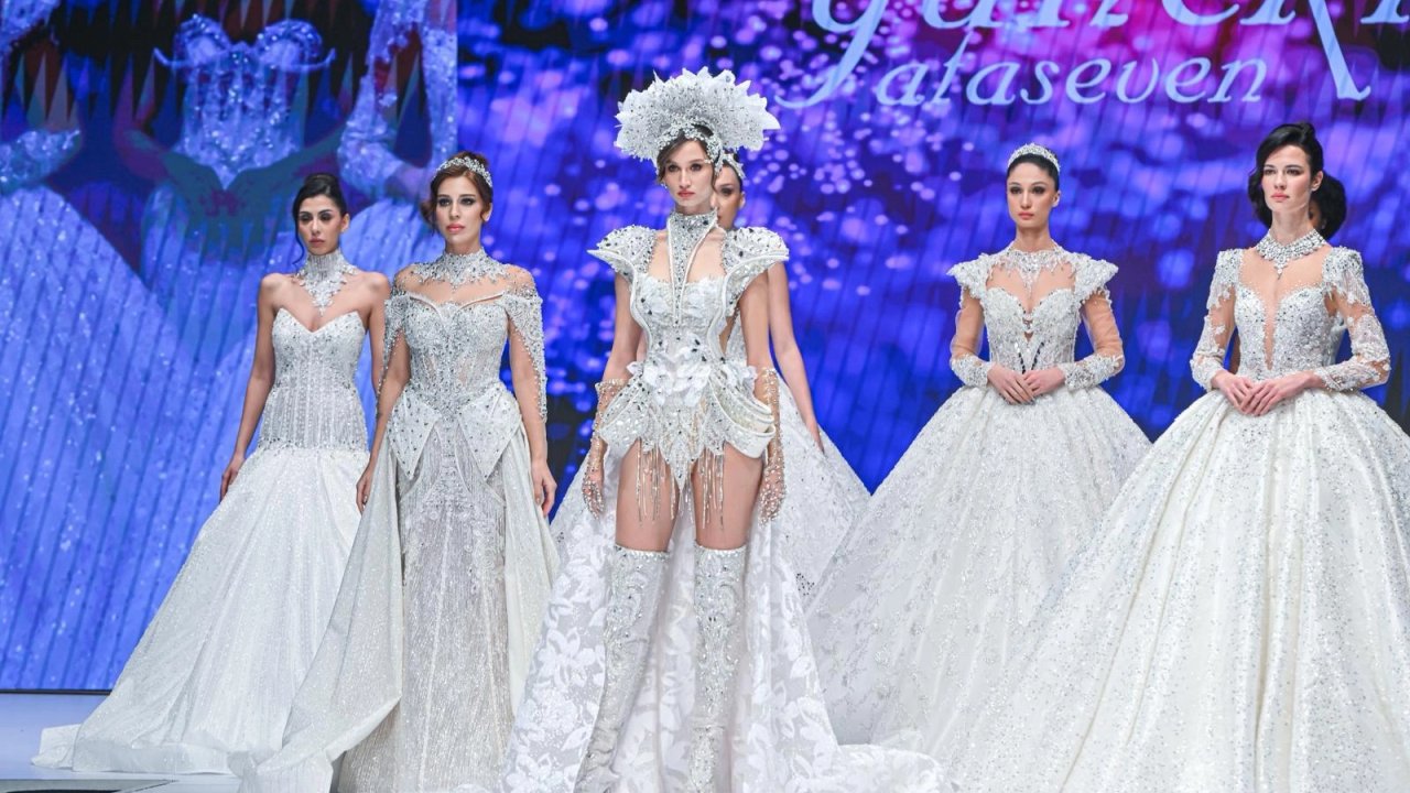 IF Wedding Fashion İzmir’de moda rüzgarına devam