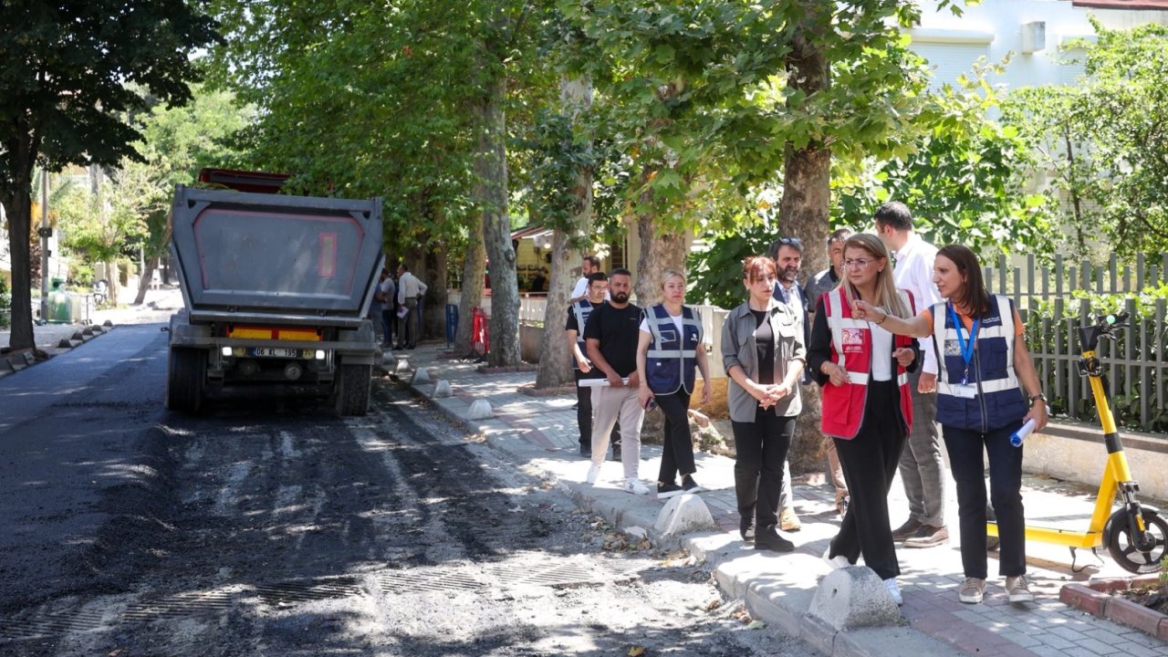İstanbul Bakırköy'ün yolları yenileniyor, altyapısı güçleniyor