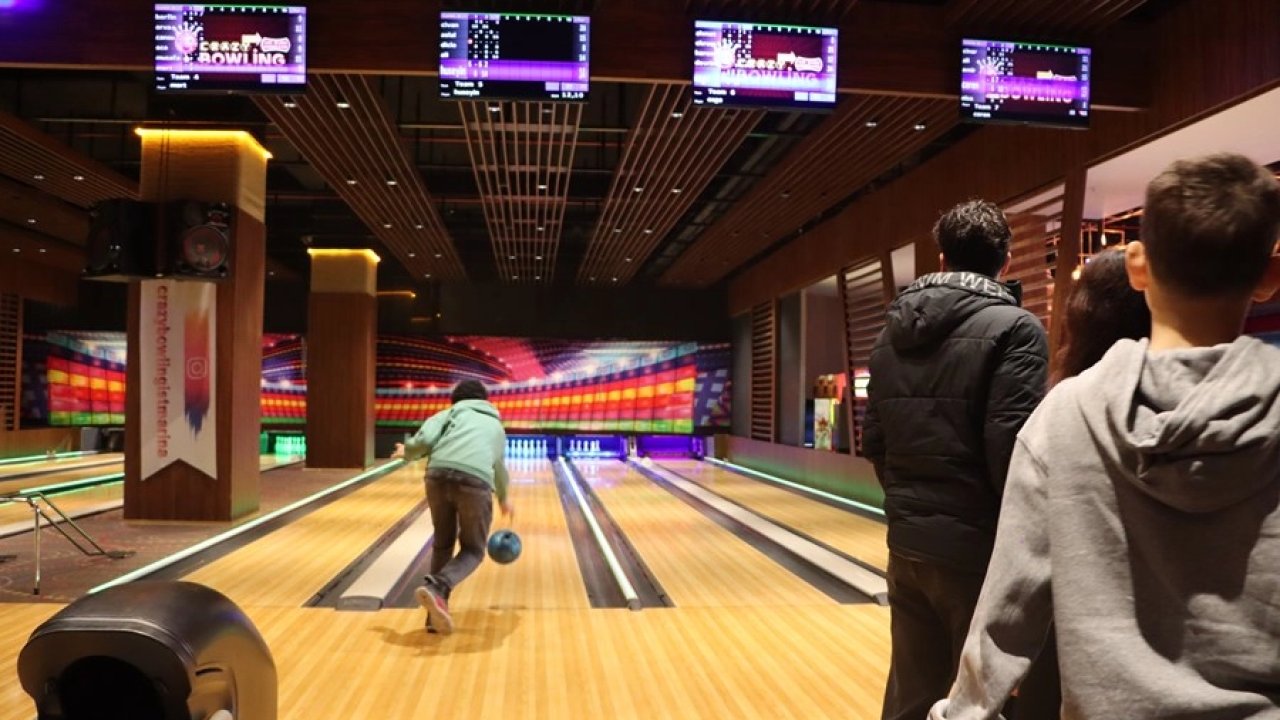 İstanbul Bowling Turnuvasında yarıyıl tatilinin tadını çıkardılar