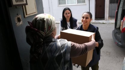İzmir Çiğli'de gıda kolisi seferberliği