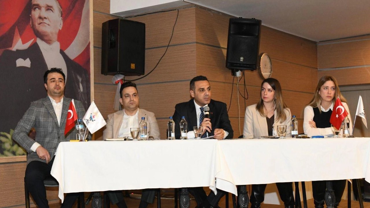 İzmir Çiğli’de revizyon planlar mahalle sakinlerine anlatıldı