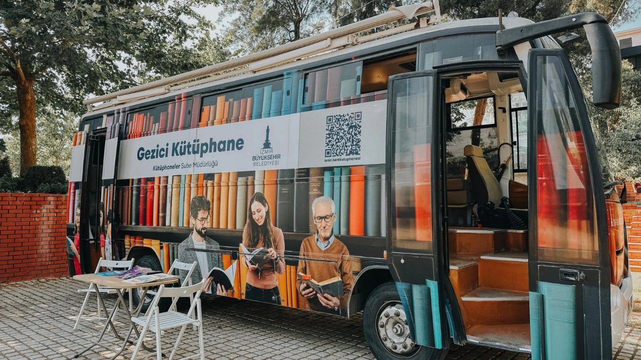 İzmir'de 'gezici kütüphane' yollara çıkıyor