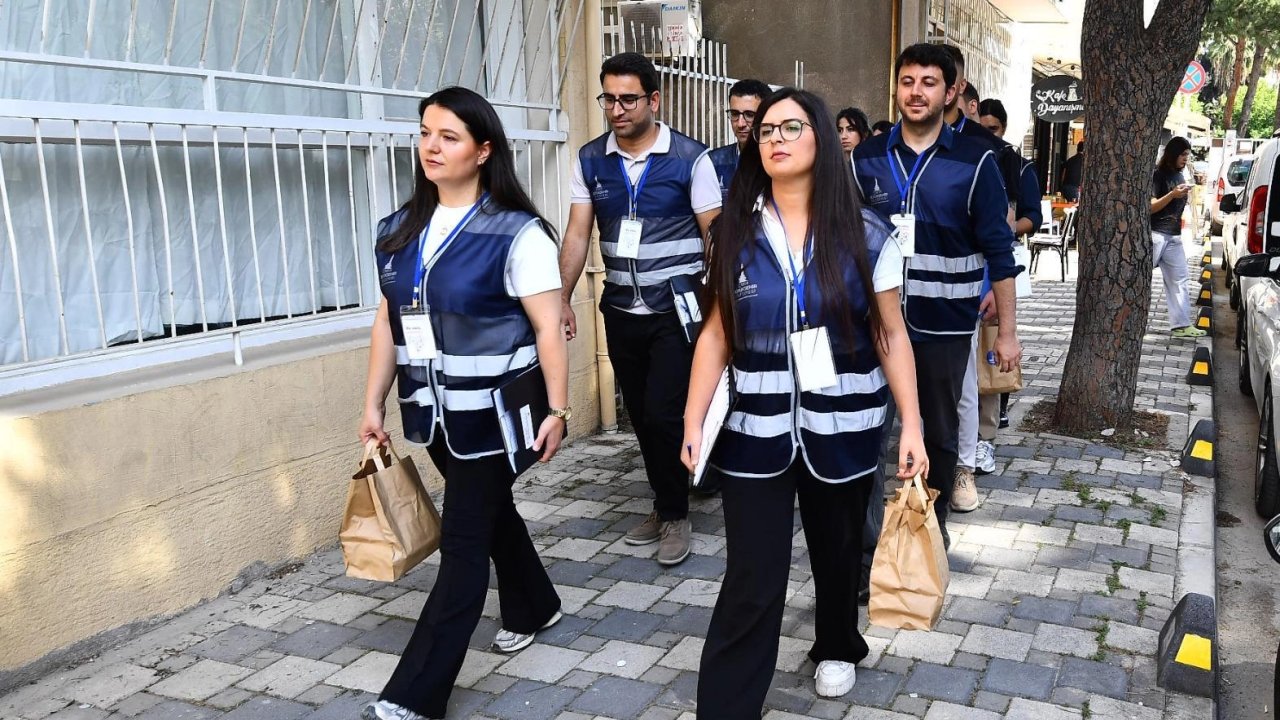 İzmir'de sosyal destekler katlandı... Maddi yardımların miktarı 2025'te 400 milyon liraya ulaştı