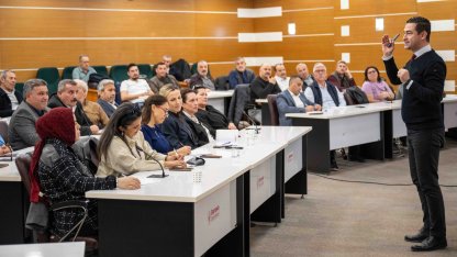 İzmirli muhtarlar Bornova Muhtarlar Akademisi’nde buluştu