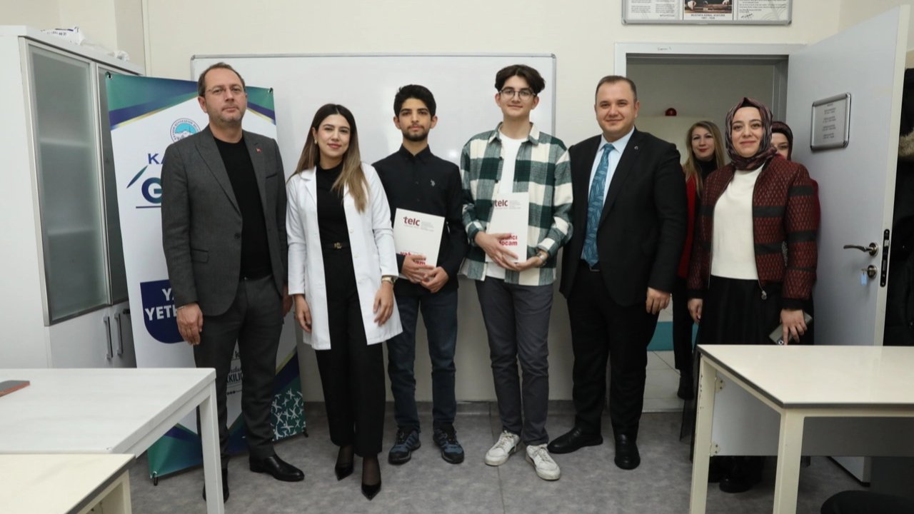 KAYMEK'ten uluslararası ders başarısı