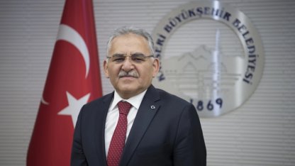 Kayseri Büyükşehir'den üniversitelilere destek yardımı