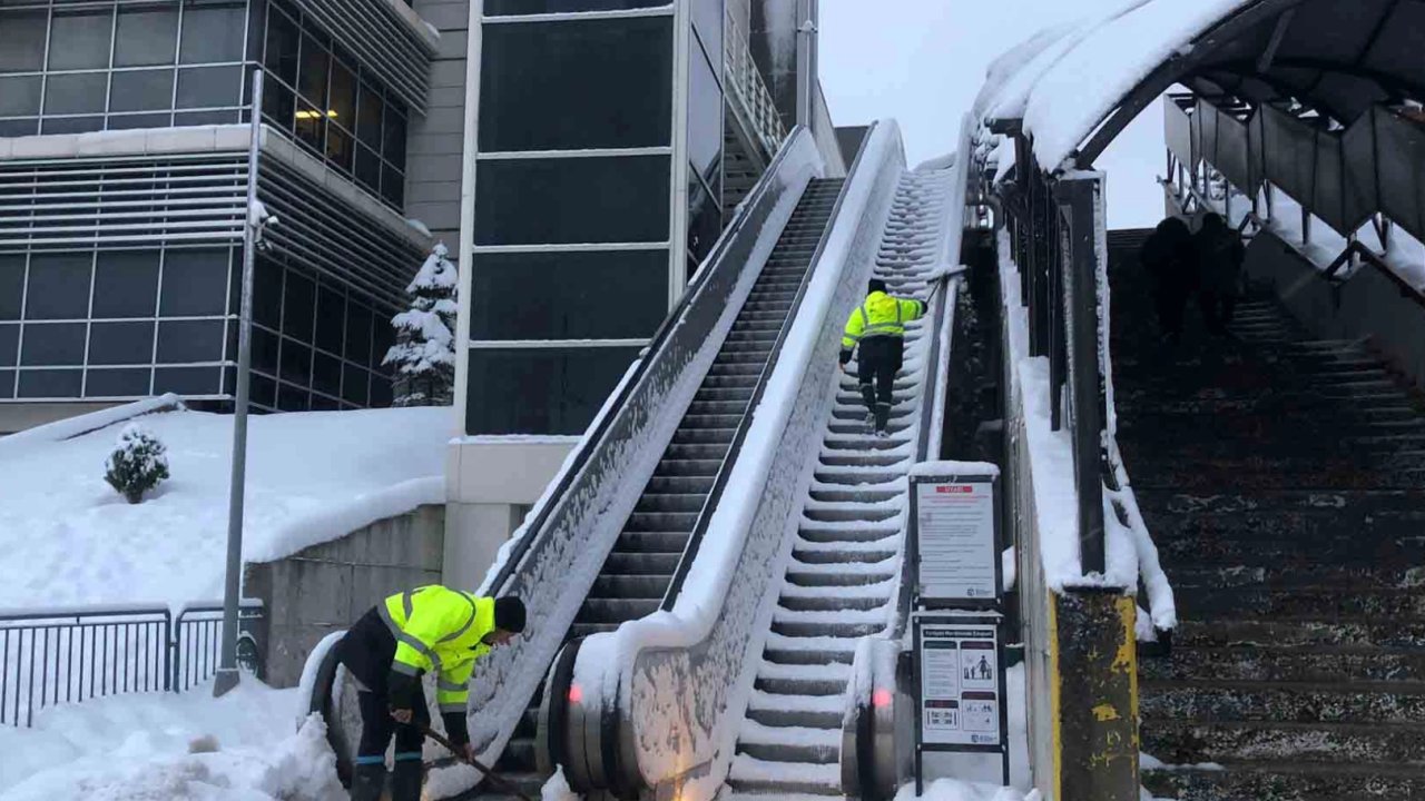 Kocaeli’de A Takımı ve Yol Bakım Timi 2025’te 3 bin talebi karşıladı​​​​​​​