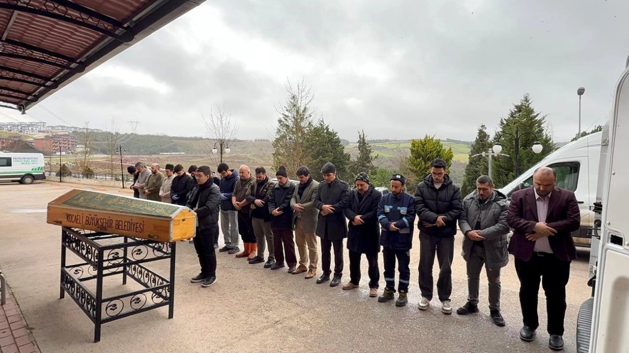 Kocaeli'de hem cenaze hizmeti, hem eğitim desteği!