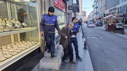 Mağdur vatandaşlara zabıta şefkati