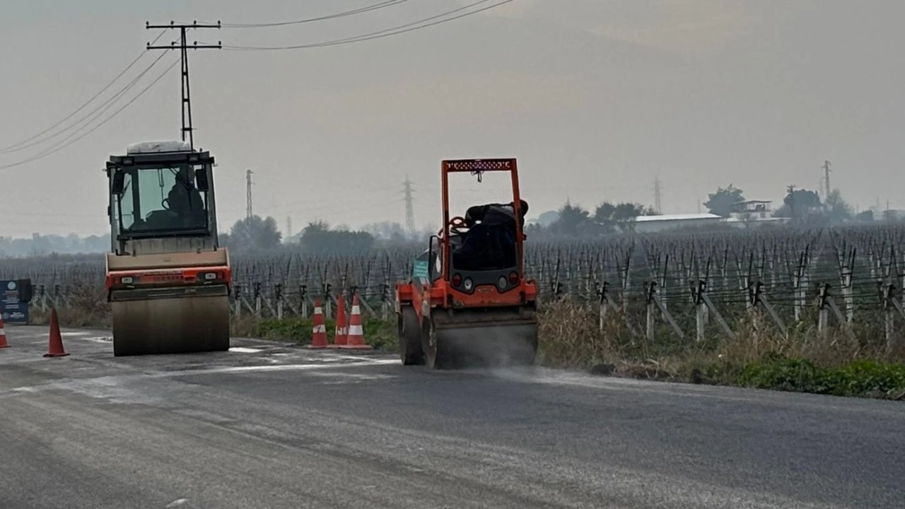 Manisa Büyükşehir Belediyesi, yollarda konforu artırıyor