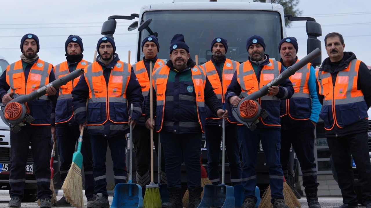 Manisa'da 'Çöp Avcıları' kirliliğe karşı sahada