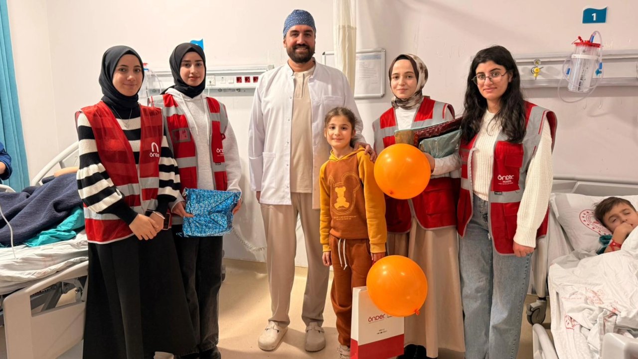 Mardin ÖNDER'den Eğitim ve Araştırma Hastanesi'ne moral ziyareti