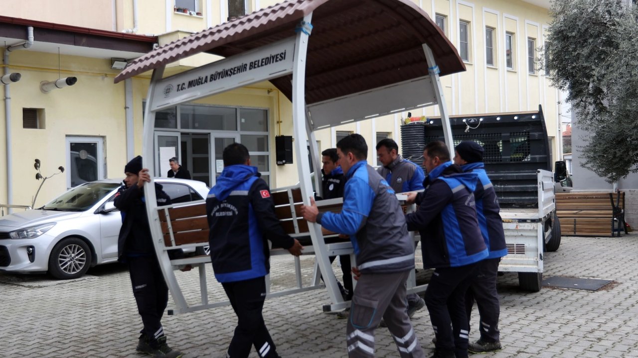 Muğla Büyükşehir’den ilçelere donatı katkısı