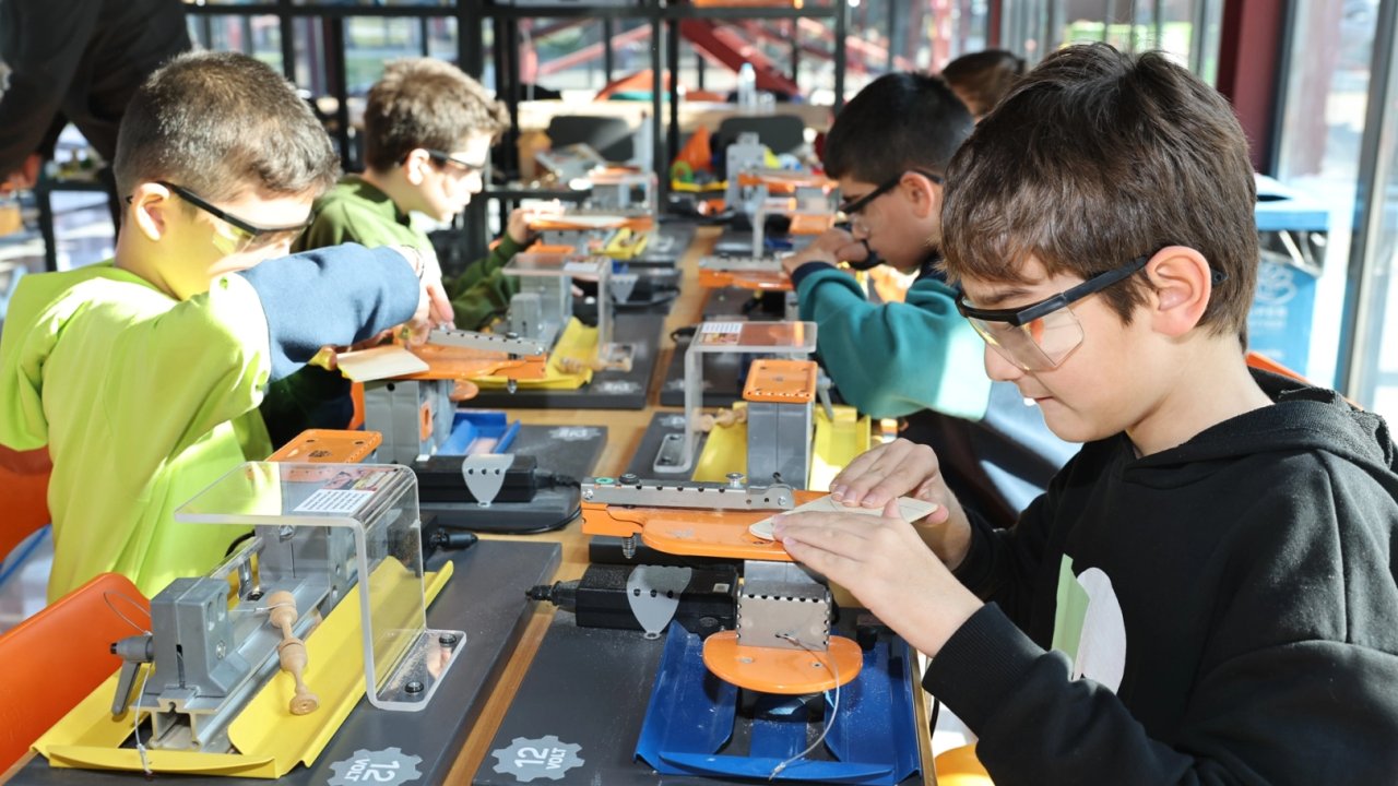 Nilüfer Belediyesi'nden çocuklara yarıyıl hediyesi