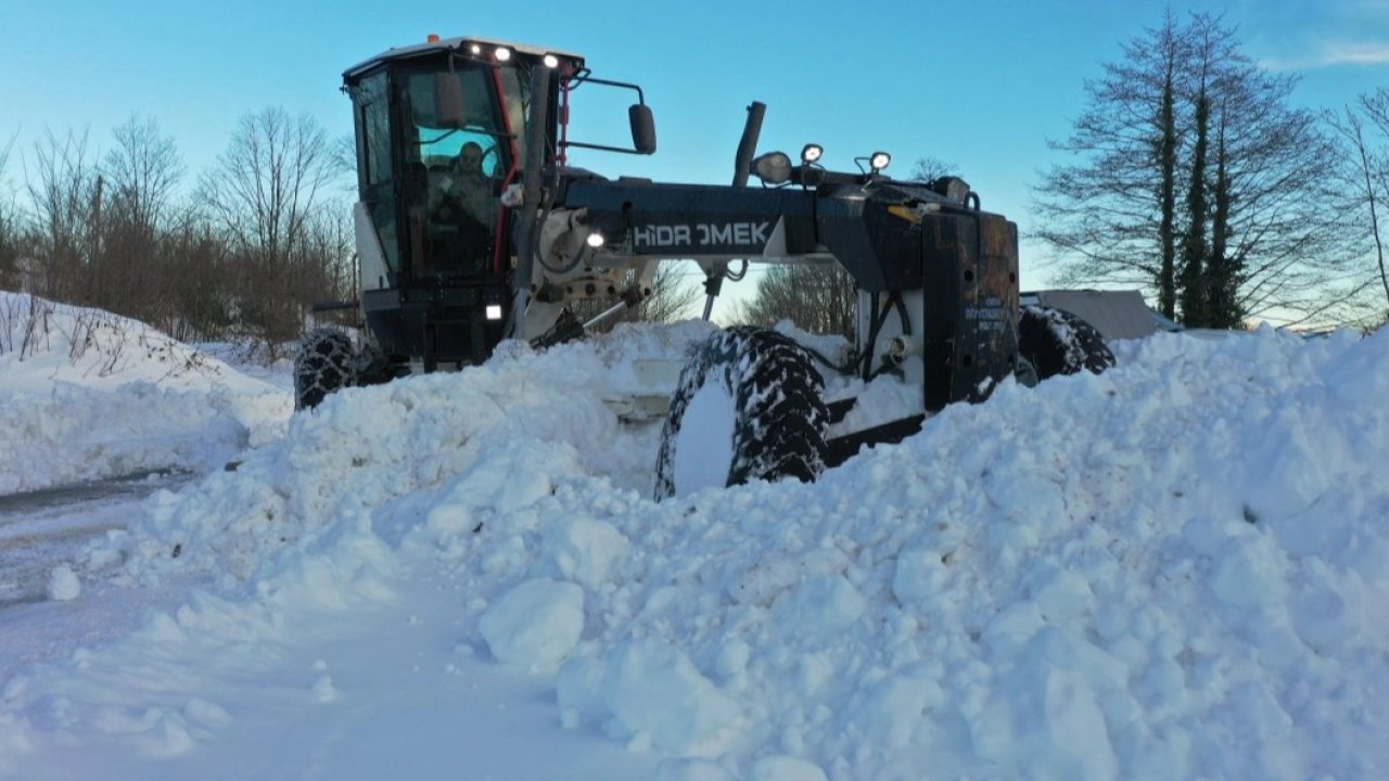 Ordu Büyükşehir kar esaretine izin vermiyor