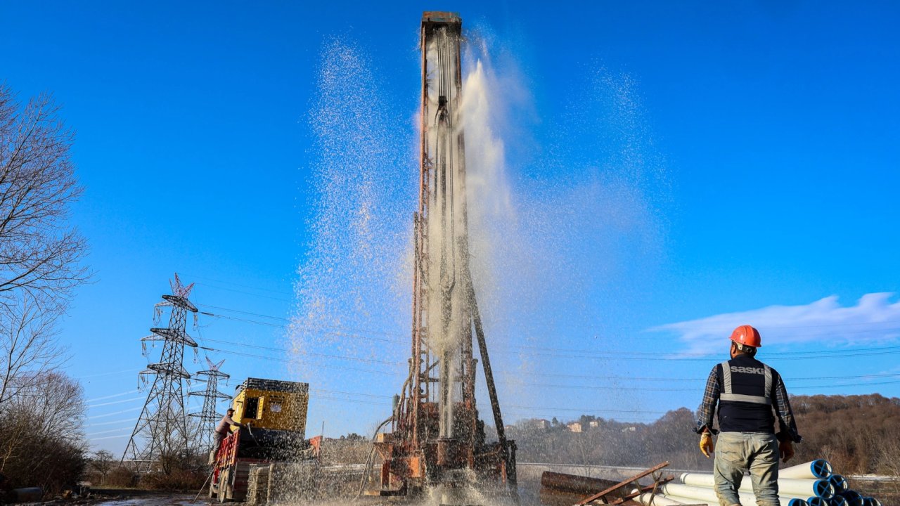 Sakarya'da 104 metreden yeni bir kaynak daha