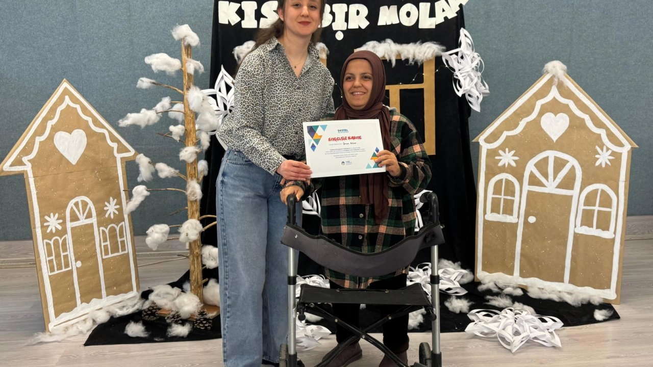 Sakarya'da Engelsiz Hobi Atölyelerinde karne sevinci