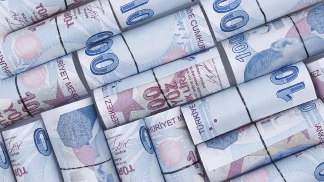 Türkiye ekonomisinde net finansal açık azaldı