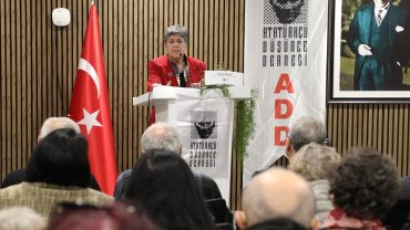 ADD Mudanya Şubesi Canan Güllü'yü ağırladı