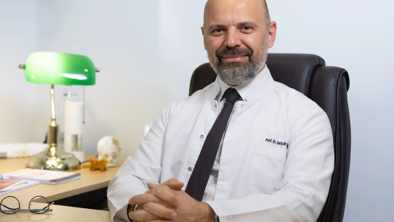 Akıllı telefonlar boyun fıtığı sebebi