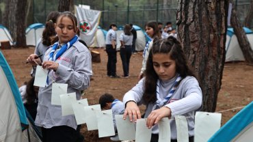 Antalya'da izciler kaynaşma kampında buluştu
