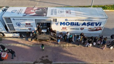 Antalya'da Mobil Aşevi Ramazan’da mahallelere ulaşıyor