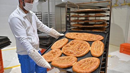 Antalya'da ramazan sofralarına uygun fiyatlı pide