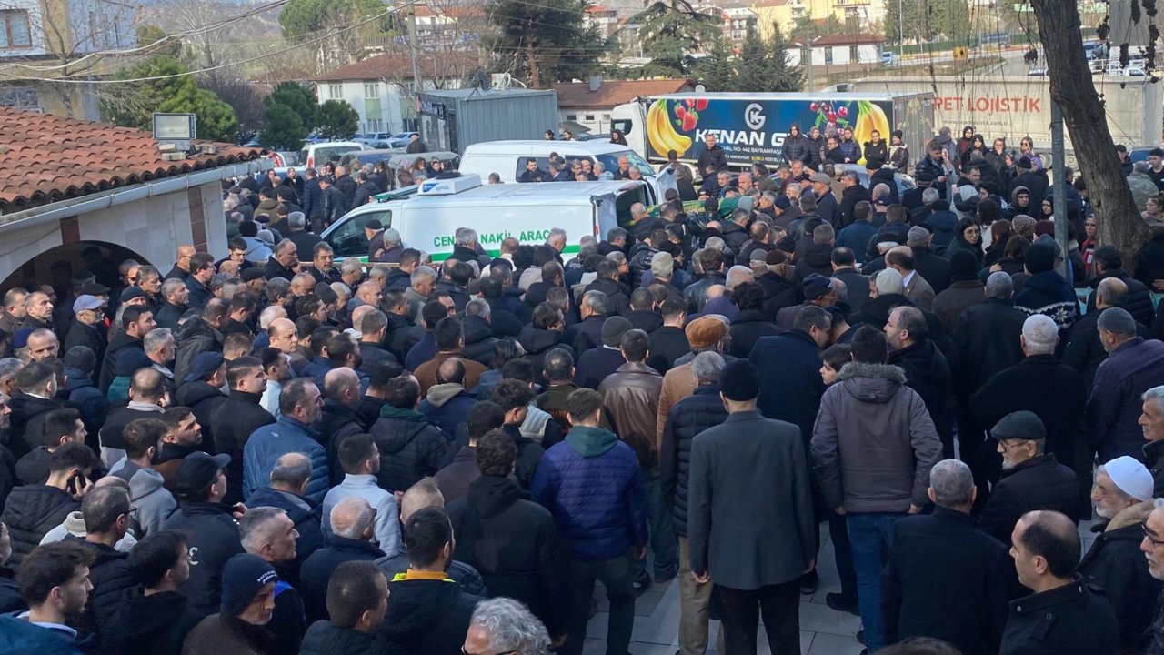 Antalya’daki kazada hayatını kaybeden gençler Bilecik'te toprağa verildi