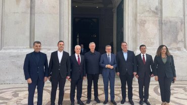 Başkan Bozbey Avrupa'da tarihi kent modelini inceledi