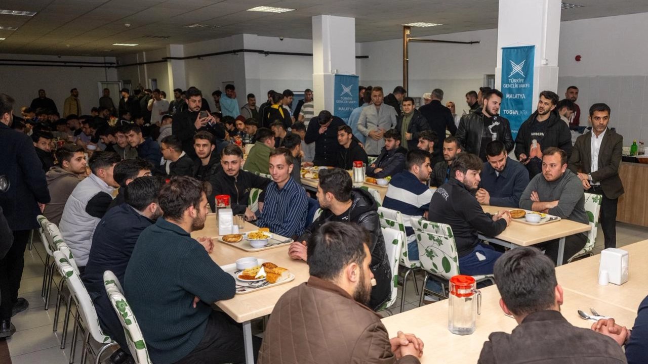 Başkan Sami Er’den öğrencilere ulaşım ve gençlik müjdeleri