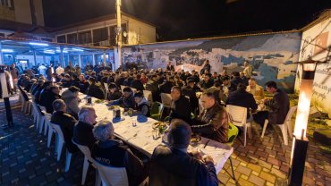 Başkan Tugay Kemalpaşalılarla sahur sofrasında buluştu