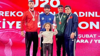 Bursa Büyükşehir füreşçileri 3 madalya ile döndü