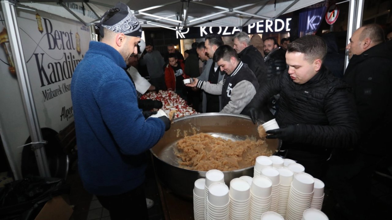 Bursa İnegöl kandil geleneğini sürdürüyor