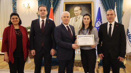 Bursa'da örnek görevliye Başkan Bozbey'den teşekkür