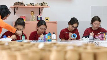 Bursa'da ortaokul öğrencileri çömlek yapımıyla tanıştı